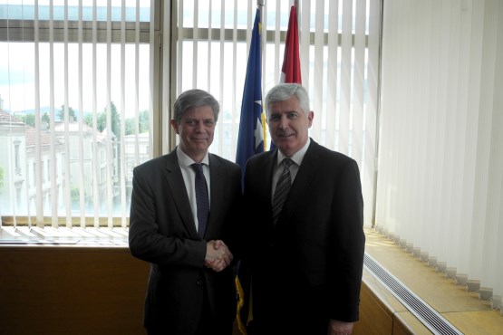 Zamjenik predsjedavajućeg Doma naroda Parlamentarne skupštine BiH dr. Dragan Čović sastao se sa šefom Delegacije EU u BiH i specijalnim predstavnikom EU u BiH